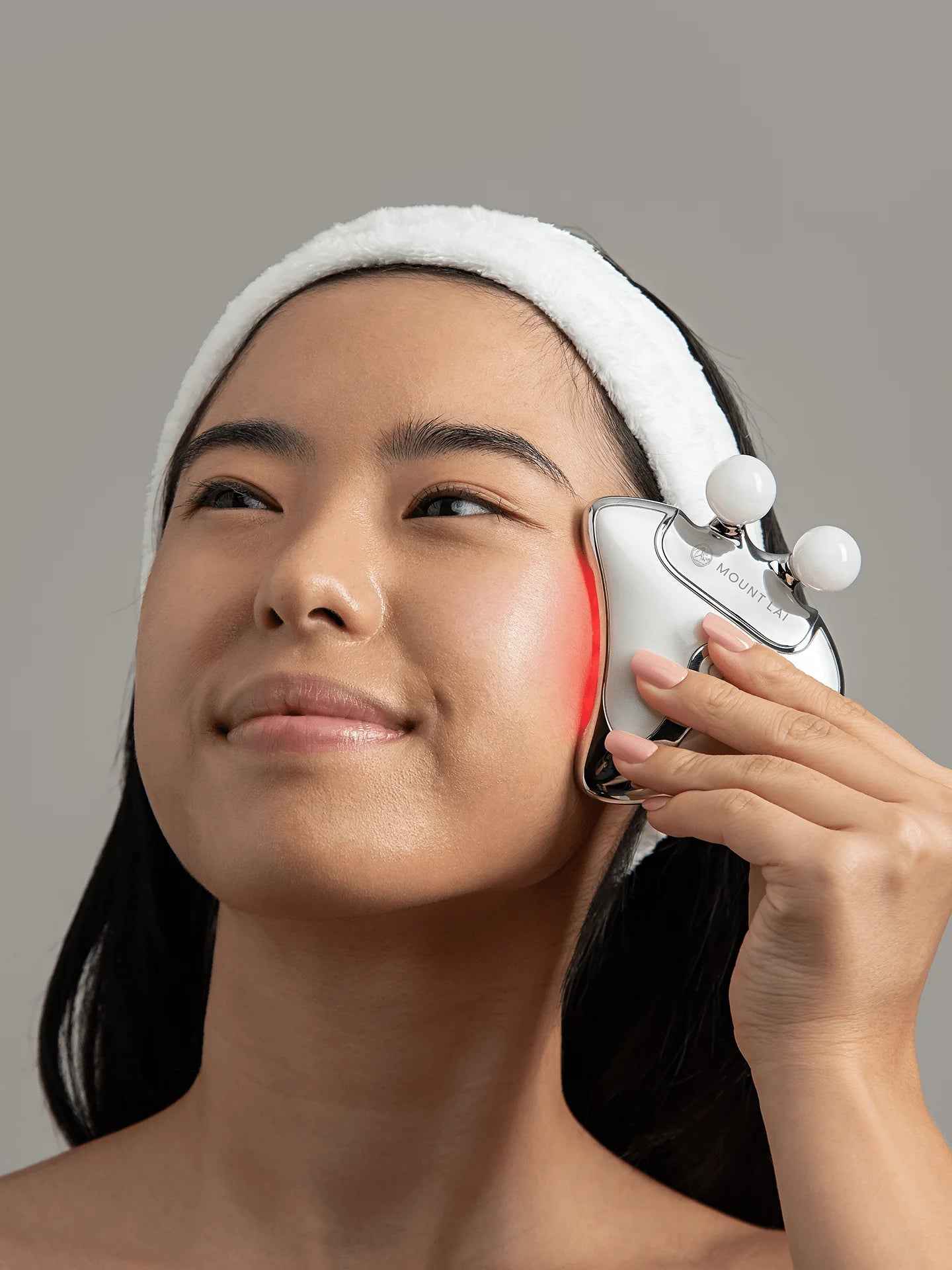 Vitality Qi 4-in-1 LED Gua Sha Device | Heated Red Light Therapy for Sculpting & Anti-Aging - Essence Bleu