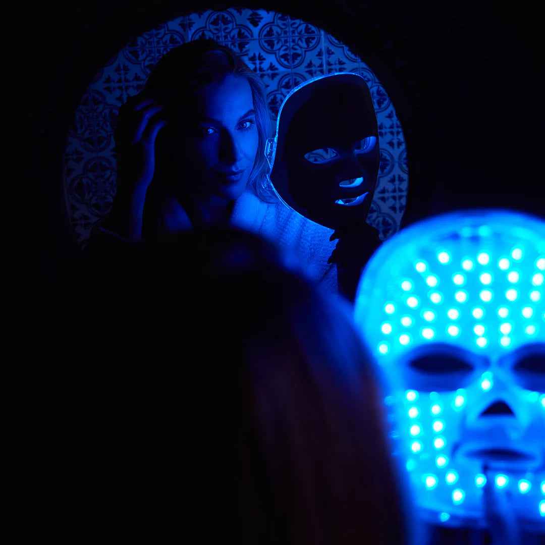 RegenaLight™ 7-Color Wireless LED Light Therapy Mask | Anti-Aging & Acne Treatment - Essence Bleu